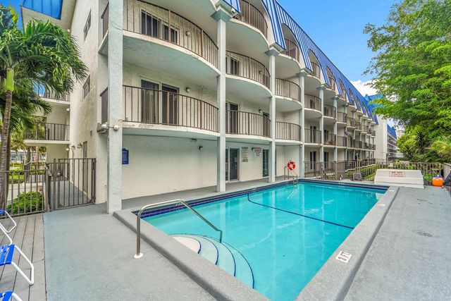 3909 N Ocean Boulevard 301, Fort Lauderdale, FL 33308