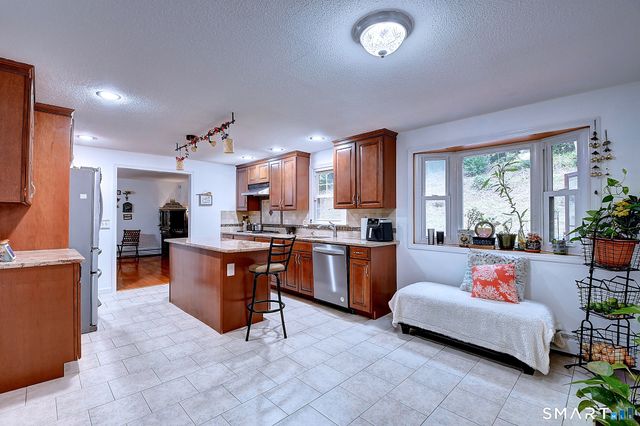132 Woodfield Crossing, Rocky Hill, CT 06067