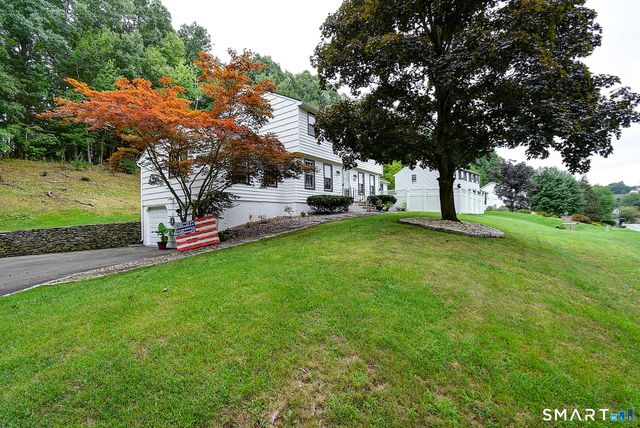 132 Woodfield Crossing, Rocky Hill, CT 06067