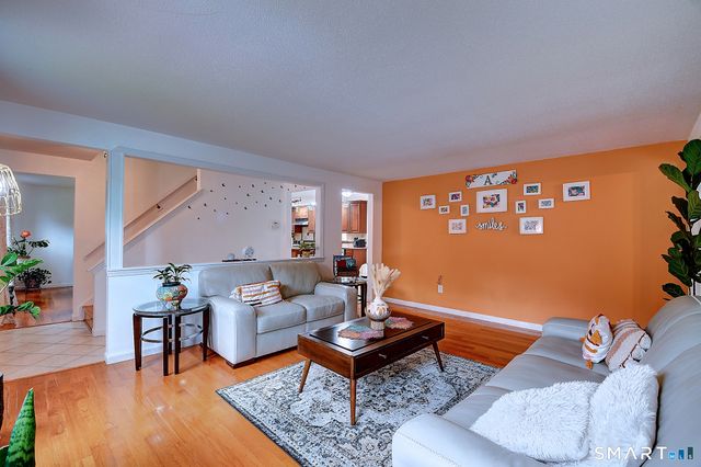 132 Woodfield Crossing, Rocky Hill, CT 06067