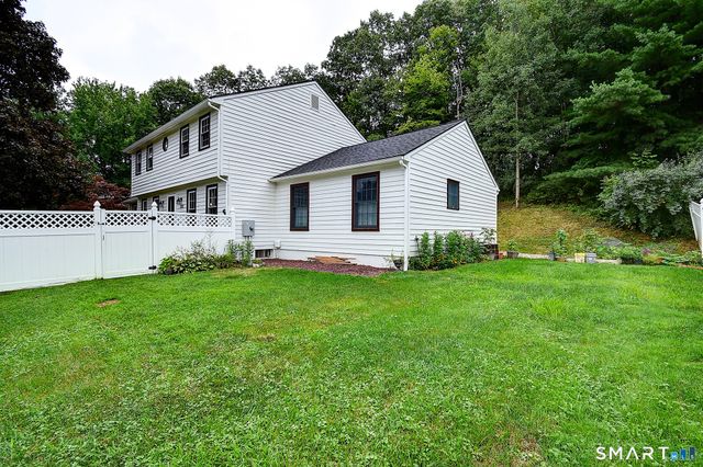132 Woodfield Crossing, Rocky Hill, CT 06067