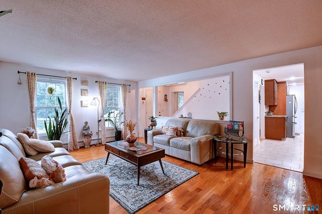 132 Woodfield Crossing, Rocky Hill, CT 06067