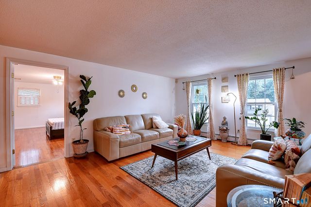 132 Woodfield Crossing, Rocky Hill, CT 06067