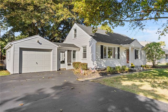 125 Cloverdale Road, Greece, NY 14616