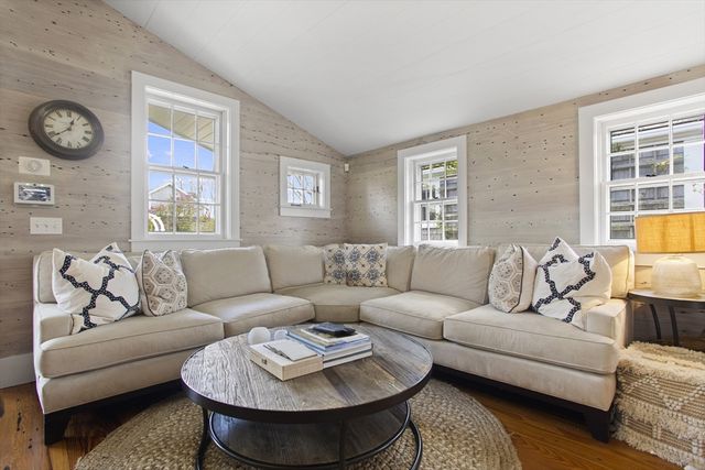 9 Lily Street, Nantucket, MA 02564