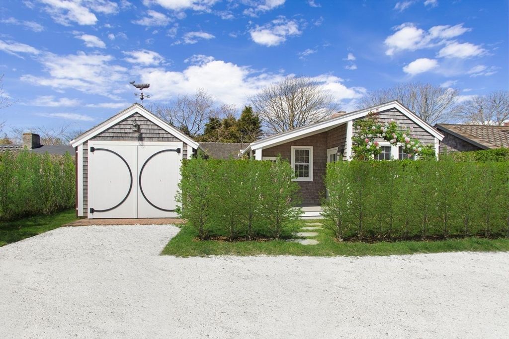 9 Lily Street, Nantucket, MA 02564
