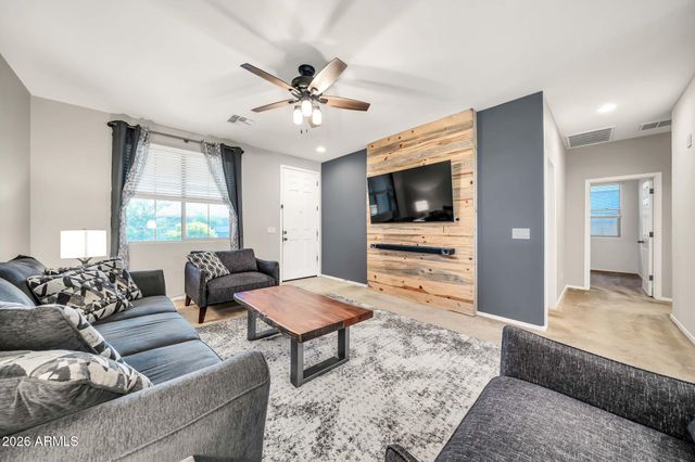 5805 N 71ST Drive, Glendale, AZ 85303