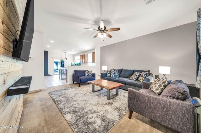 5805 N 71ST Drive, Glendale, AZ 85303