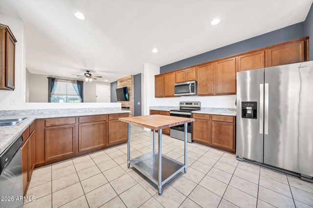 5805 N 71ST Drive, Glendale, AZ 85303