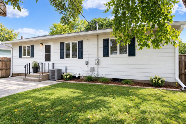 815 Pearson Drive, Joliet, IL 60435