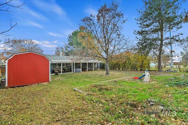 911 N La Cresta Ave, Caldwell, ID 83605