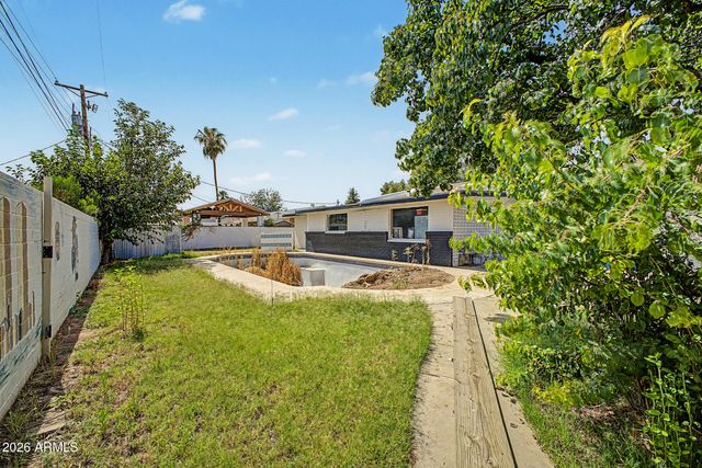 1347 E 2ND Street, Mesa, AZ 85203