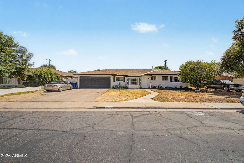 1347 E 2ND Street, Mesa, AZ 85203