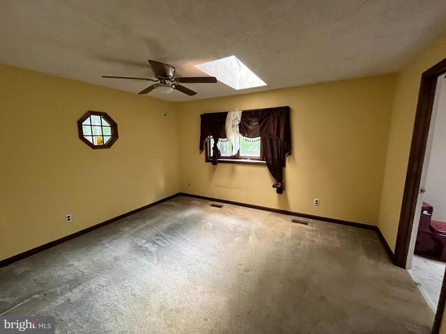9809 PEPPERTREE RD, Spotsylvania, VA 22553
