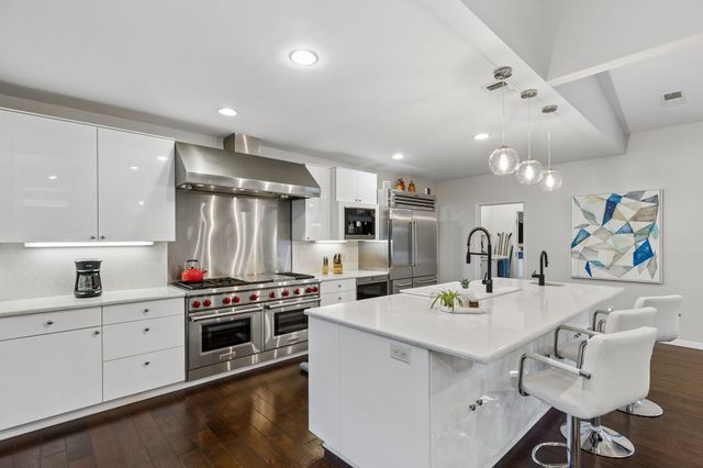 5709 Forest Lane, Dallas, TX 75230