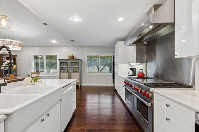 5709 Forest Lane, Dallas, TX 75230