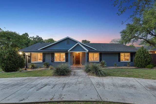 5709 Forest Lane, Dallas, TX 75230