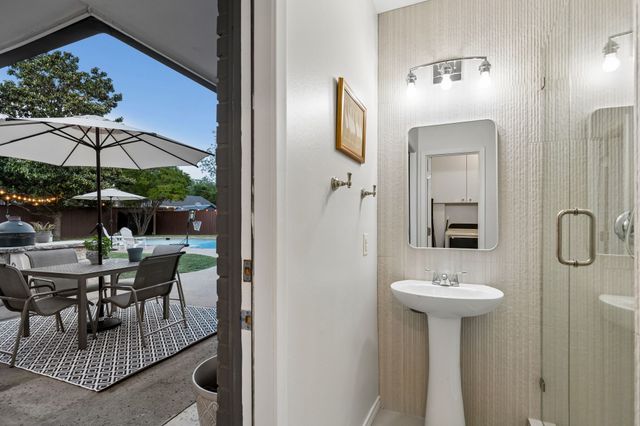 5709 Forest Lane, Dallas, TX 75230