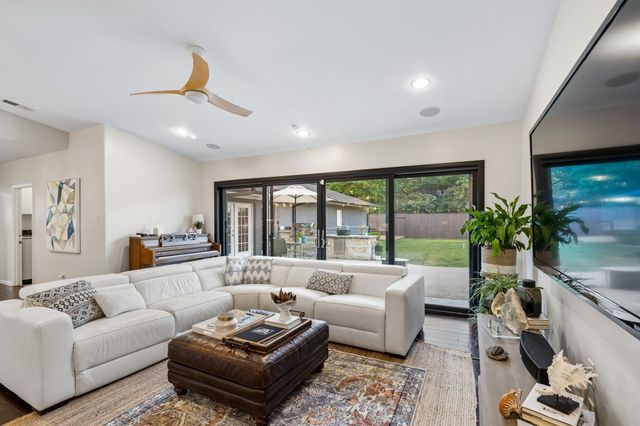 5709 Forest Lane, Dallas, TX 75230