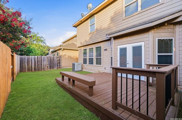 5435 Bright Run, San Antonio, TX 78240