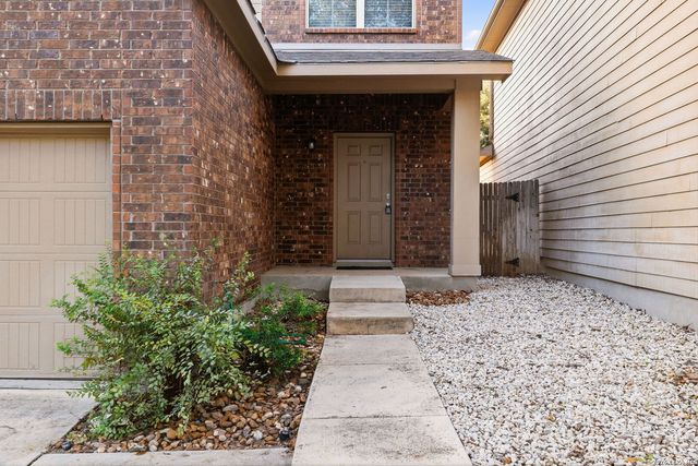 5435 Bright Run, San Antonio, TX 78240