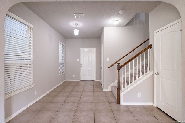 5435 Bright Run, San Antonio, TX 78240