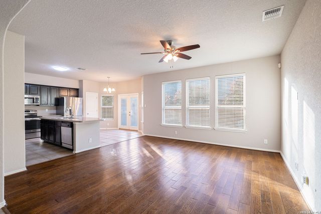 5435 Bright Run, San Antonio, TX 78240