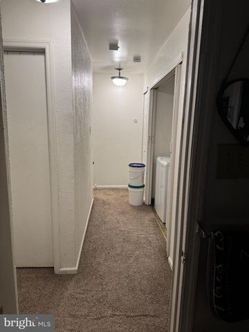 36 EDINSHIRE RD, Sicklerville, NJ 08081