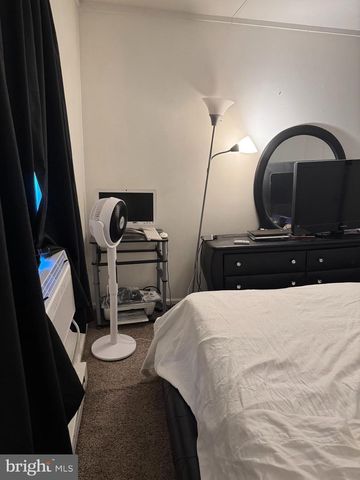 36 EDINSHIRE RD, Sicklerville, NJ 08081