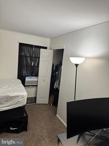 36 EDINSHIRE RD, Sicklerville, NJ 08081