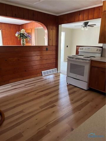 612 S Pleasant Street, Montpelier, OH 43543