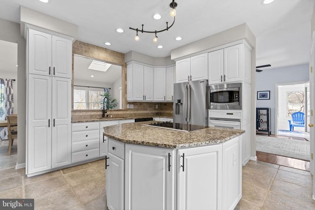 889 LYNCH DR, Arnold, MD 21012