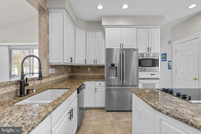 889 LYNCH DR, Arnold, MD 21012