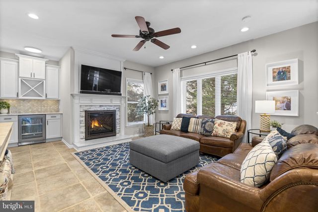 889 LYNCH DR, Arnold, MD 21012