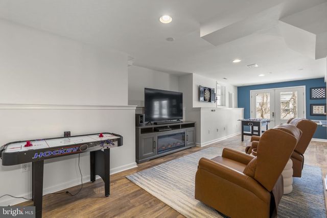 889 LYNCH DR, Arnold, MD 21012