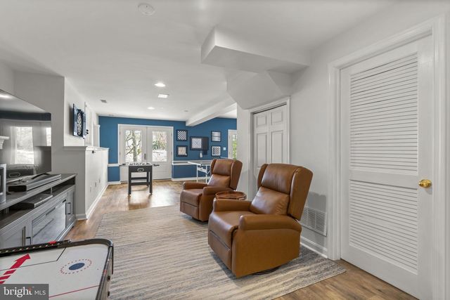 889 LYNCH DR, Arnold, MD 21012