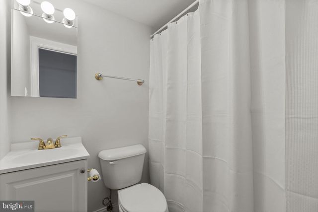 889 LYNCH DR, Arnold, MD 21012