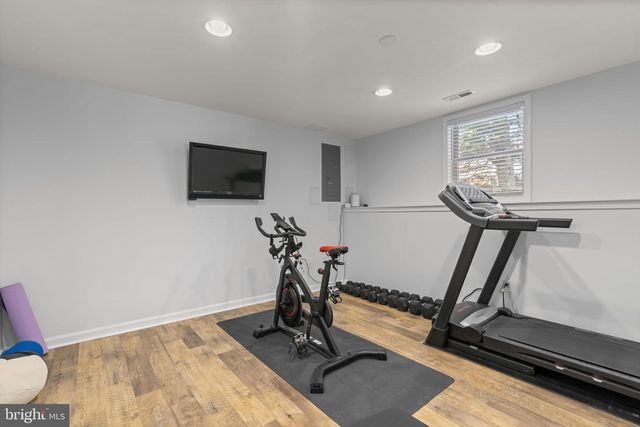 889 LYNCH DR, Arnold, MD 21012