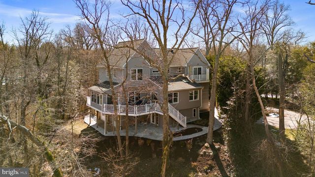 889 LYNCH DR, Arnold, MD 21012