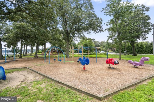 889 LYNCH DR, Arnold, MD 21012