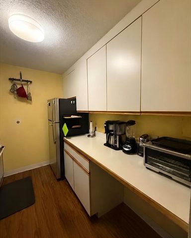 77 Pond Ave 703, Brookline, MA 02445
