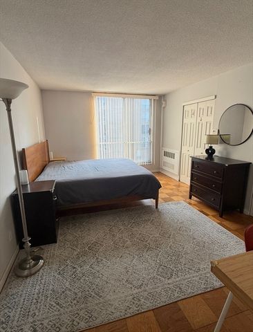 77 Pond Ave 703, Brookline, MA 02445