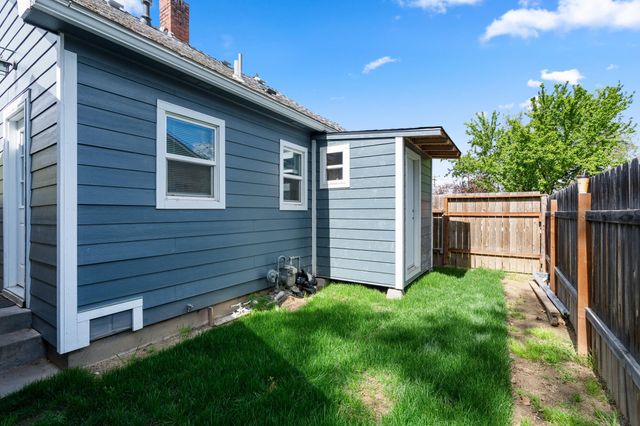 1051 W 11th Street, Medford, OR 97501