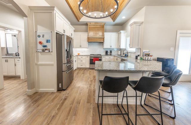 504 Avenue U, Shallowater, TX 79363