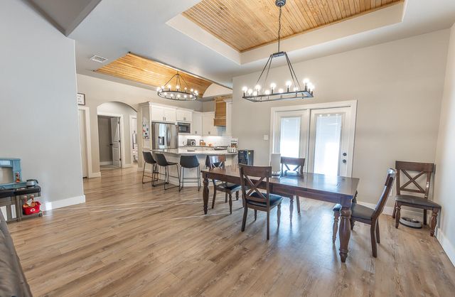 504 Avenue U, Shallowater, TX 79363