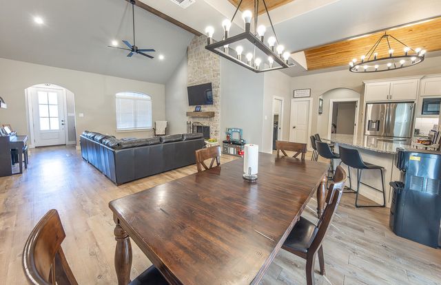 504 Avenue U, Shallowater, TX 79363