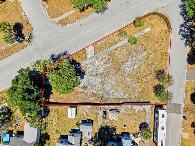 4716 IRIS STREET N, St Petersburg, FL 33714