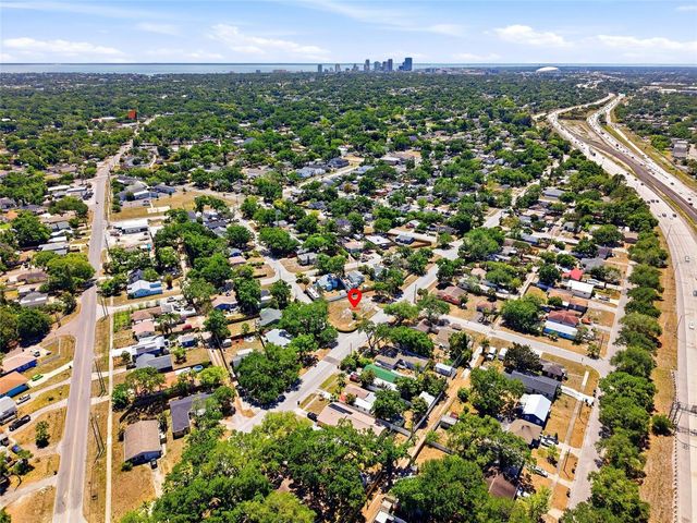 4716 IRIS STREET N, St Petersburg, FL 33714