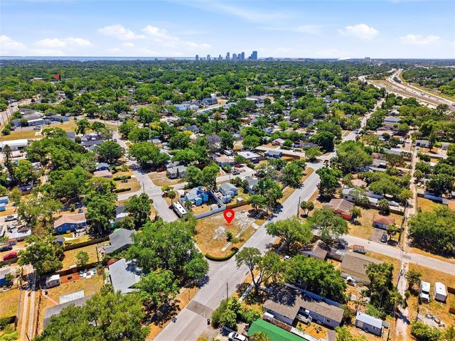 4716 IRIS STREET N, St Petersburg, FL 33714