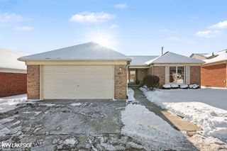 18774 Woods Drive, Clinton Township, MI 48036